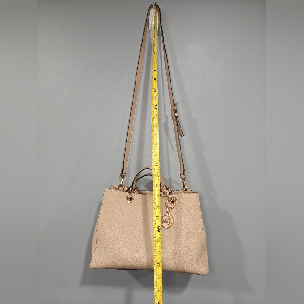 🐢 Michael Kors Cynthia Bag. Excellent Condition! - Picture 6 of 15